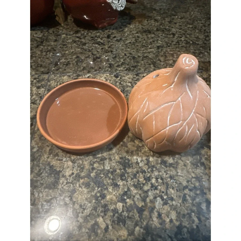 Terracotta Garlic Roaster‎ with Lid New